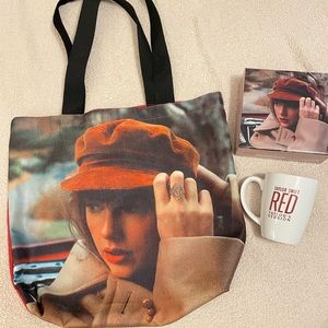 Taylor Swift Red Capital One Exclusive Bundle